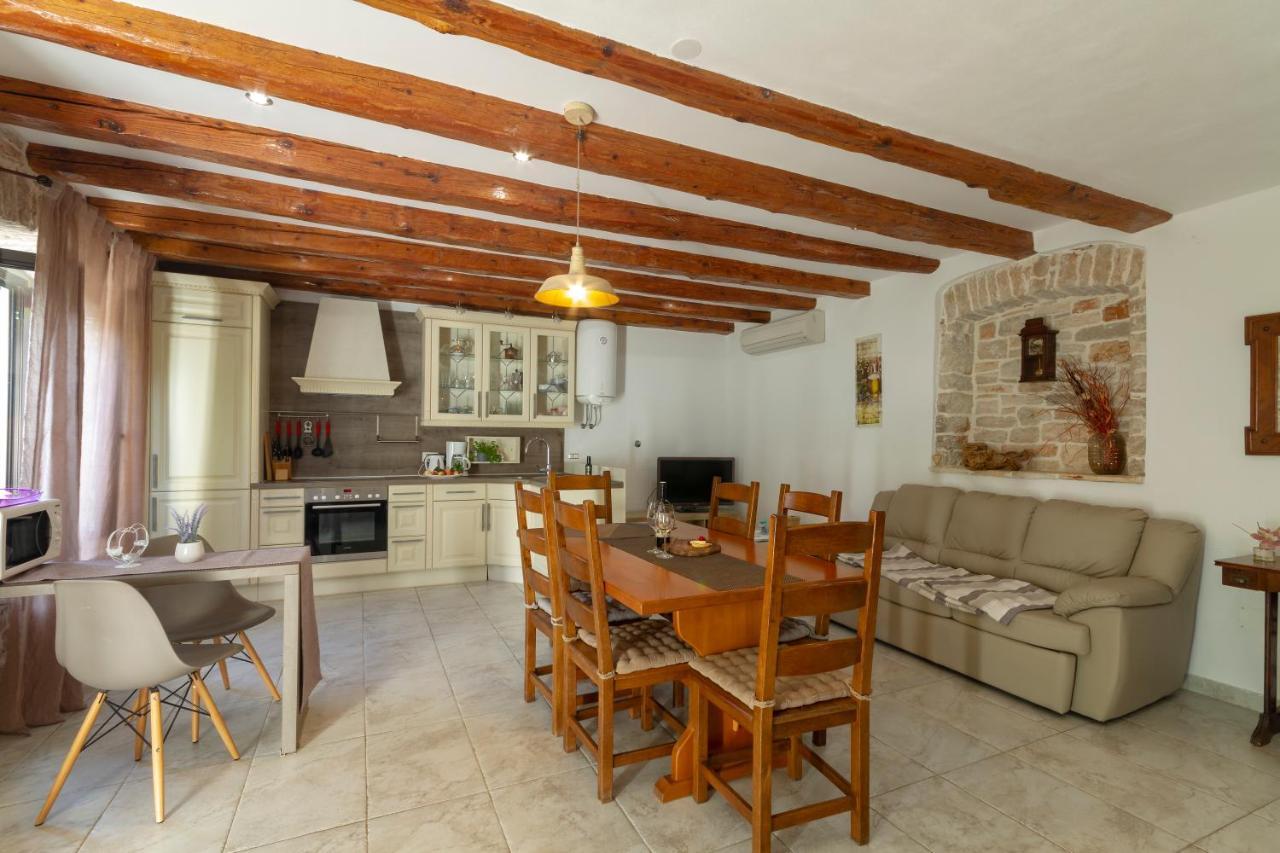 Holiday Stone House Bale Extérieur photo
